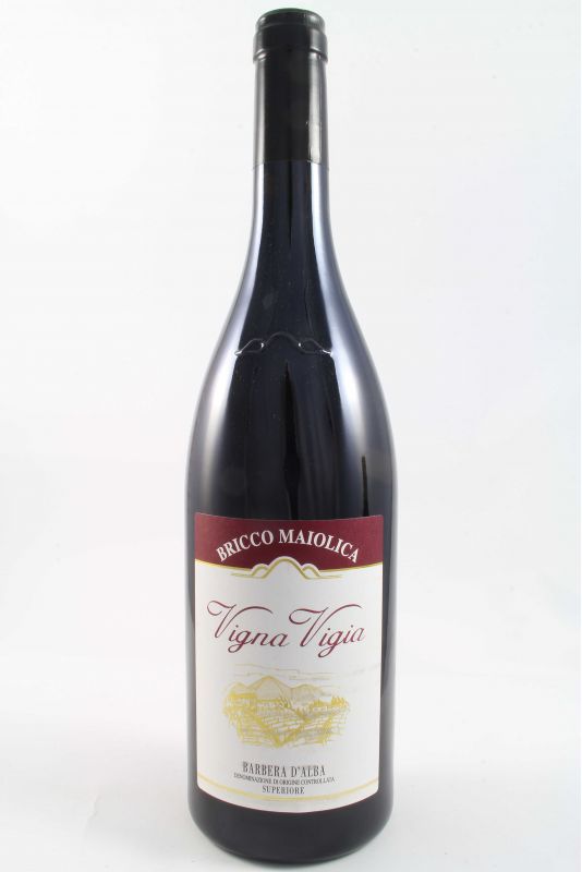 Bricco Maiolica - Barbera D'Alba "Vigna Vigia" 2018 Ml. 750 - Divine Golosità Toscane Bricco Maiolica - Barbera D'Alba "Vigna Vigia" 2018 Ml. 750 - Divine Golosità Toscane